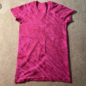Lululemon swiftly tech short sleeve